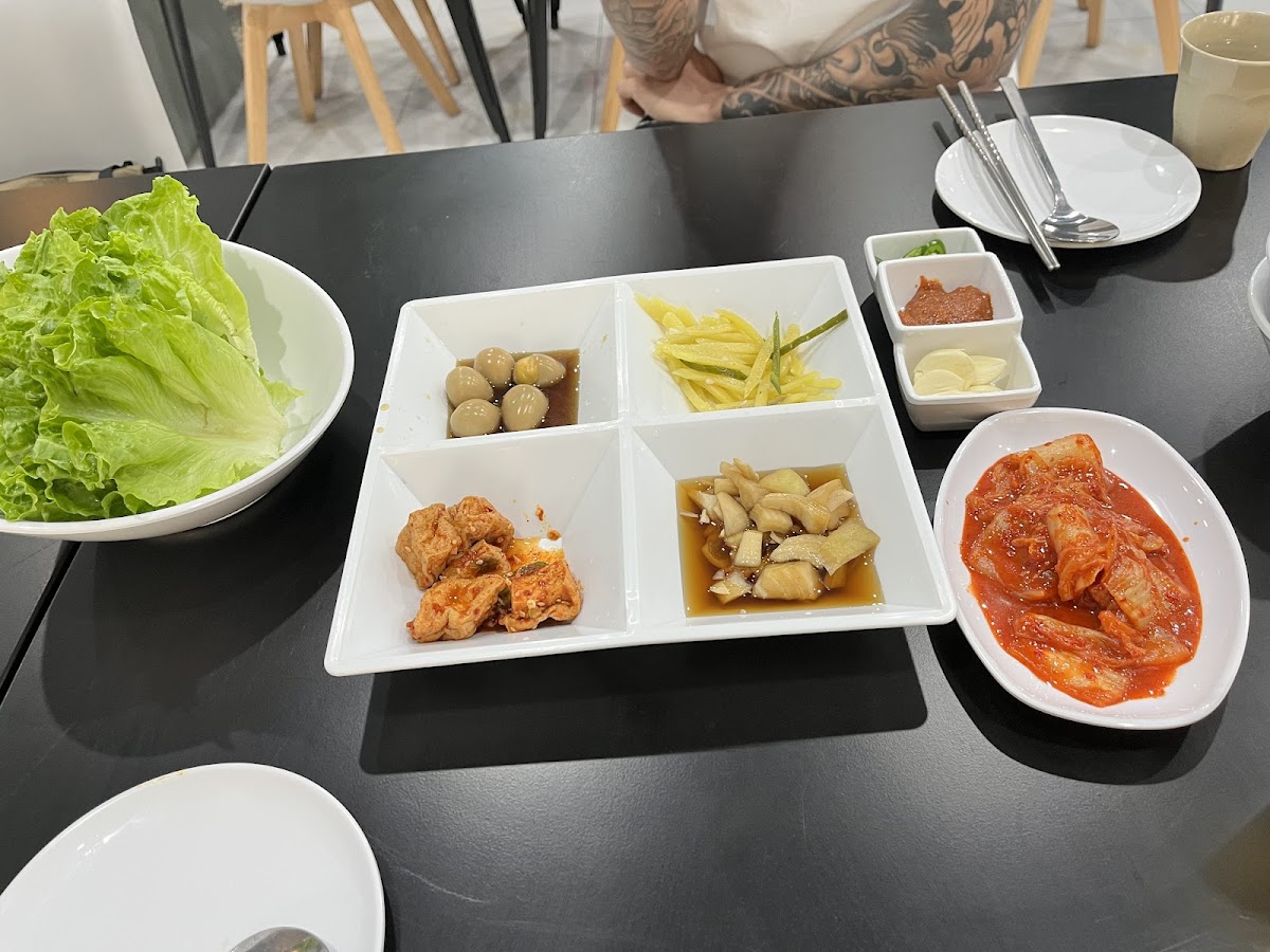 Nha Hang Phu Zim - Grand World Phu Quoc-10